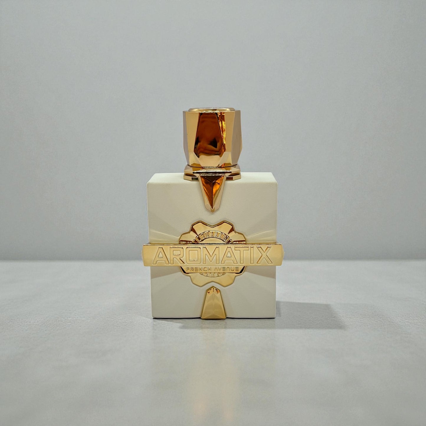 Platine Blanc – Aromatix X French Avenue (Unisex)