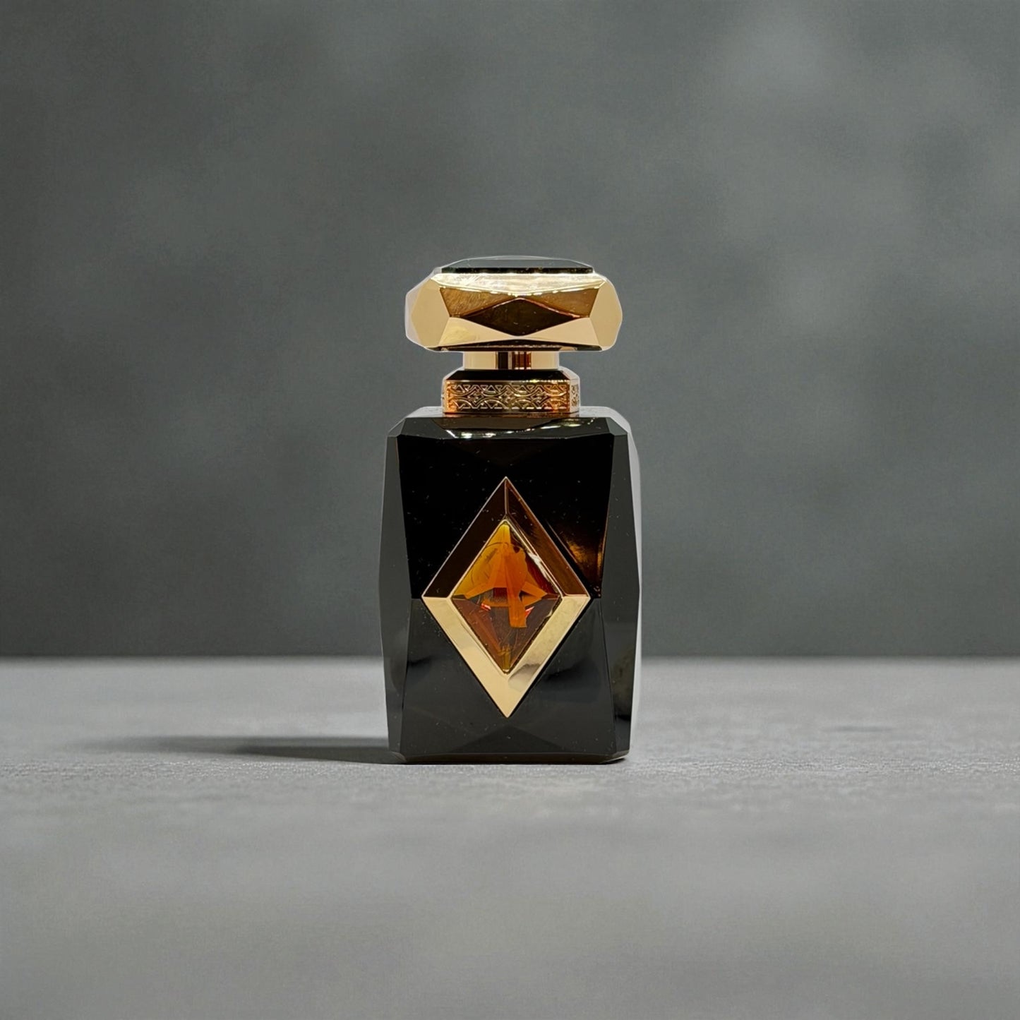 Amber Saffron – French Avenue (Unisex)