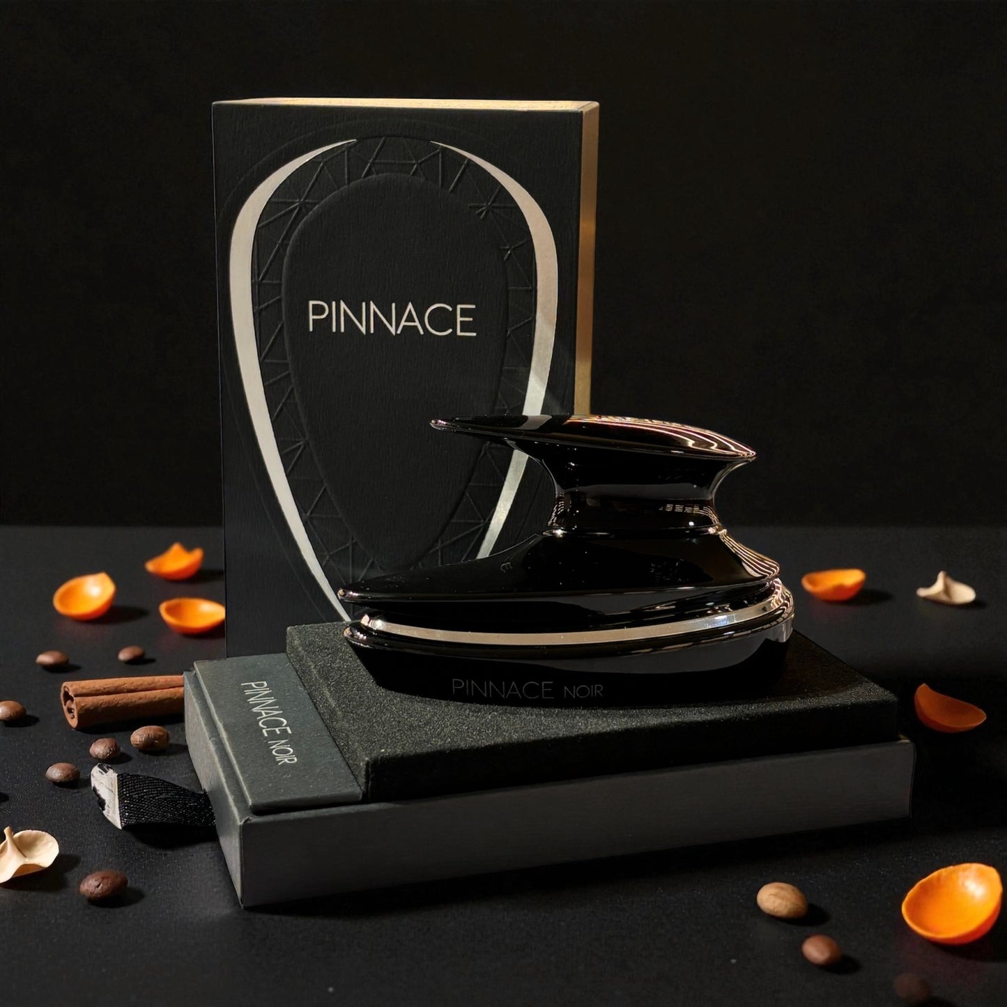 Pinance Noir - French Avenue (unisex)